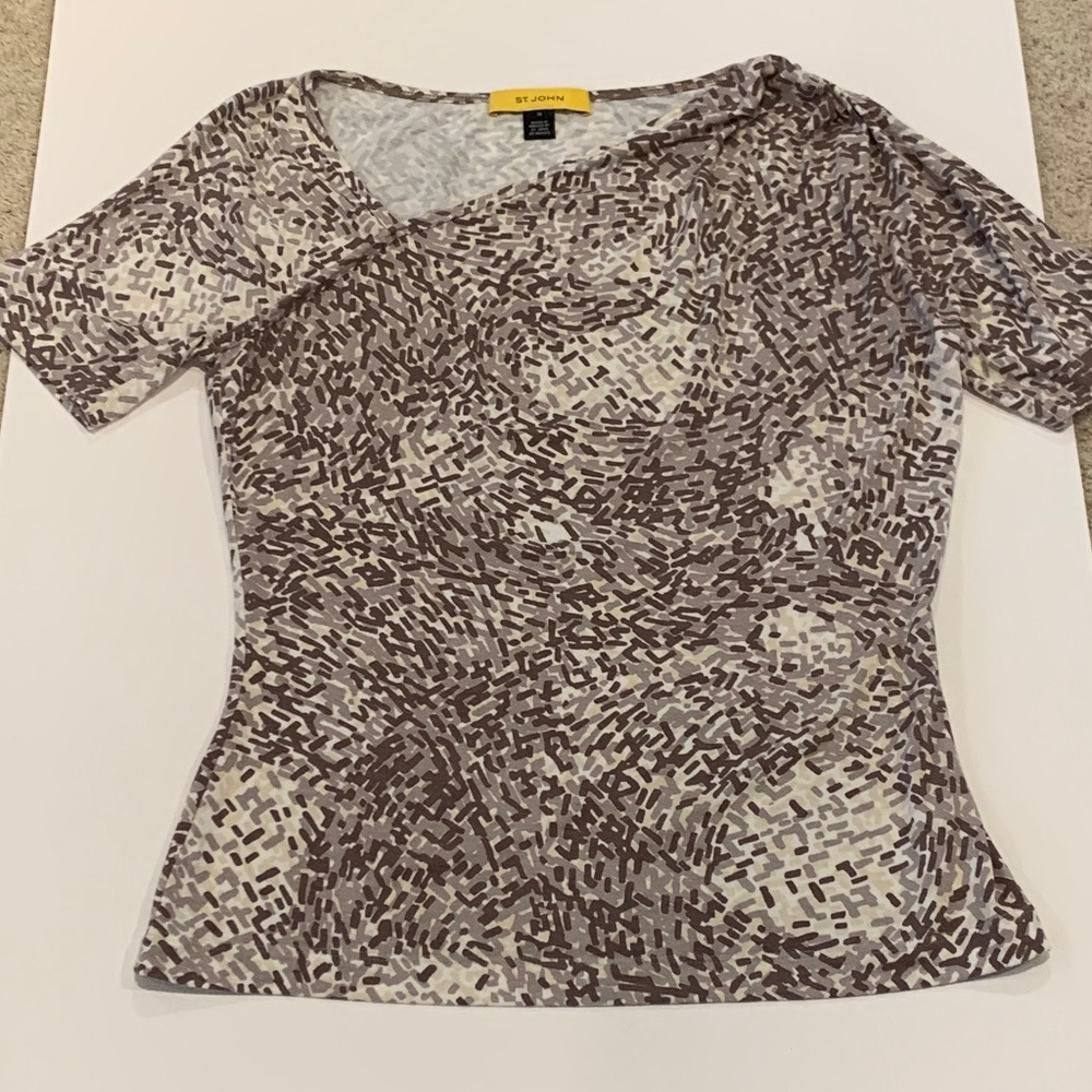 St. John Yellow Label  Short Sleeve Asymmetrical Top with Abstract Print, M